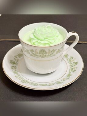 Vintage, 60’s Style House “Contessa Green” Fine China Teacup Candle Flower